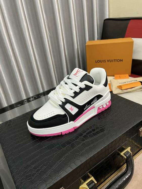 Picture of Louis Vuitton Shoes _SKULVsz38-46hnh034515521